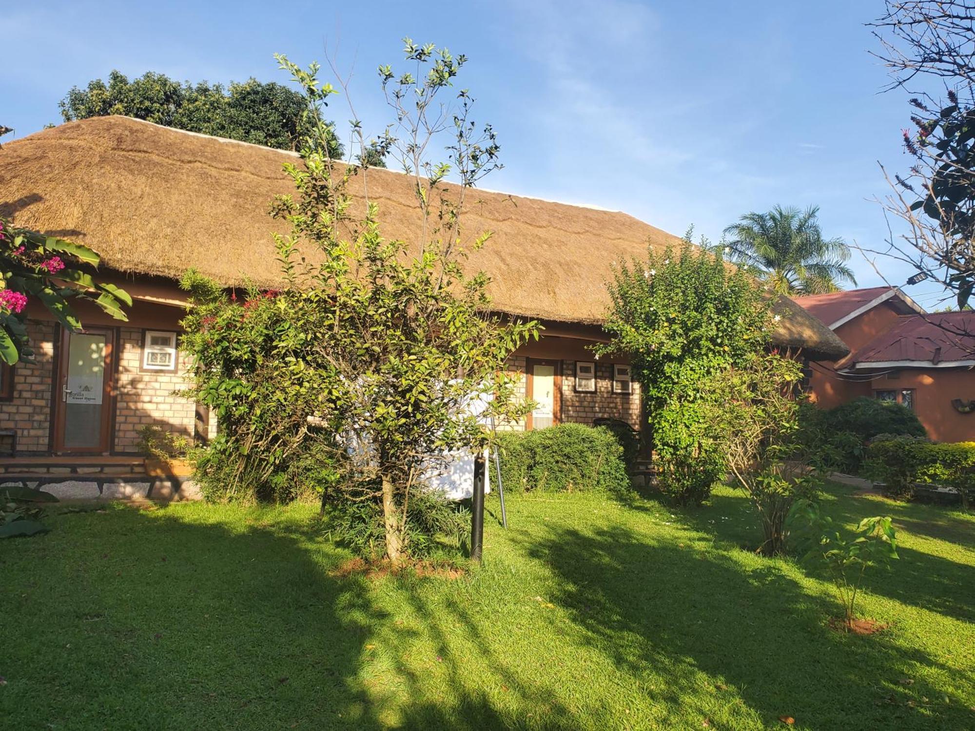 Gorilla African Guest House Entebbe Exterior photo