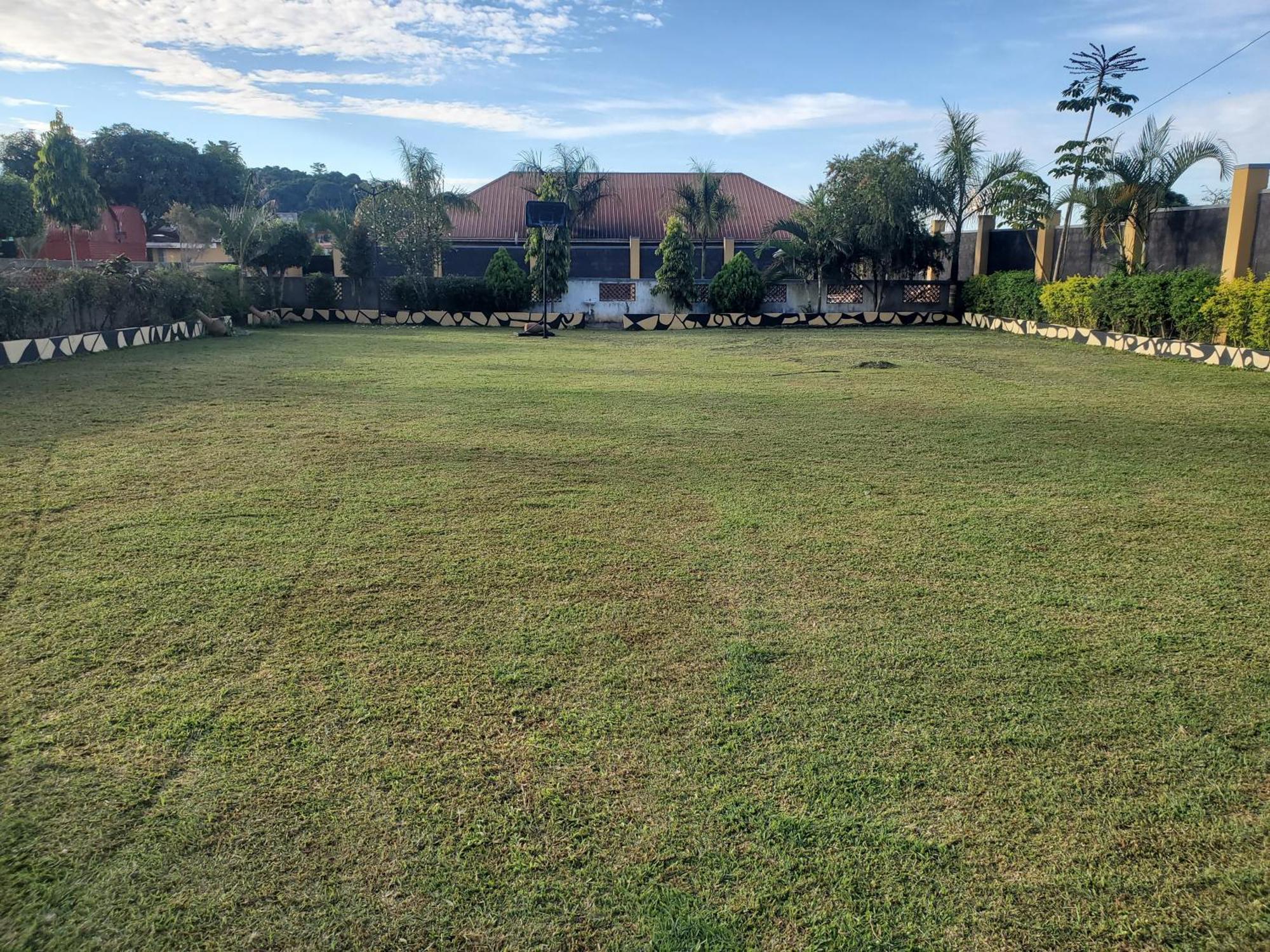 Gorilla African Guest House Entebbe Exterior photo